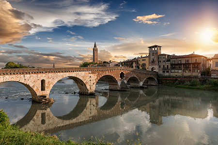 GettyImages-1134734196_Verona_450x300.jpg