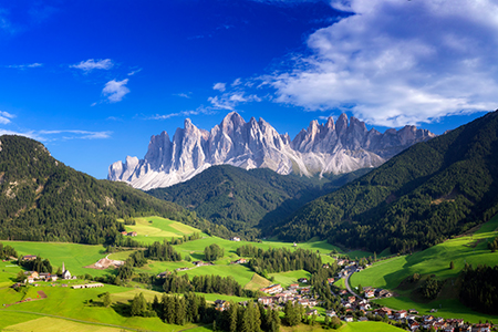 GettyImages-608480112_Dolomites_450x300.jpg